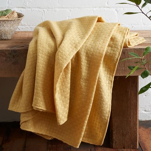 Pineapple Elephant Lina Waffle Geo 130x170cm Blanket Throw Yellow