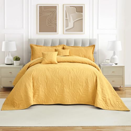 HZ & HY Oversized King Bedspread, Botanical, Honey Gold - Generous Coverage, 5-Piece Quilt Set, Lightweight Reversible Coverlet, Stitched Leaf, King/Cal King