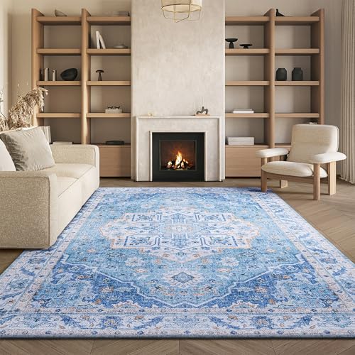 Safavieh Traditional Rug Ideal for High Traffic Areas - Machine Washable and Non Slip - Tucson Collection, Short Pile, in Light Blue and Blue, 82 X 244 cm