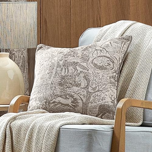 furn. Winter Woods Animal Chenille Feather Filled Cushion