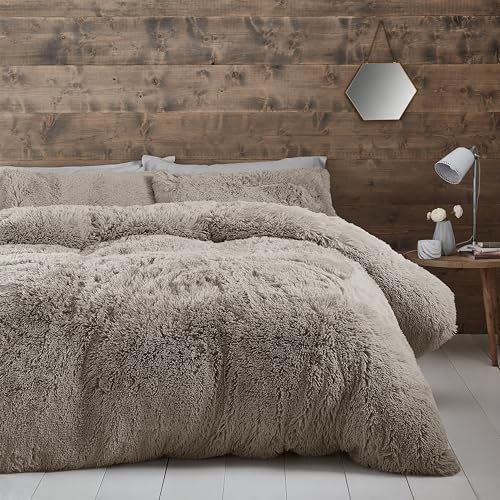 Catherine Lansfield Cuddly Deep Pile Faux Fur Super King Duvet Cover Set with Pillowcases Natural