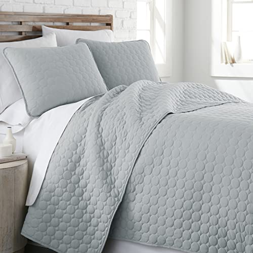 Southshore Fine Living, Inc. Oversized Bedding Quilt, Lightweight Bedding, Twin XL Bedspread, Soft Coverlet 2-Piece Set with One Matching Sham, All Season Twin/XL Quilt Set, Harbor Mist Blue