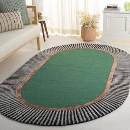 SAFAVIEH Modern Rug for Living Room, Dining Room, Bedroom - Fifth Avenue Collection, Medium Pile, in Green and Black, 122 X 183 cm