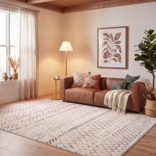 Safavieh Boho Rug for Living Room, Dining Room, Bedroom - Madison Collection, Short Pile, in Ivory and Fuchsia, 240 x 300 cm