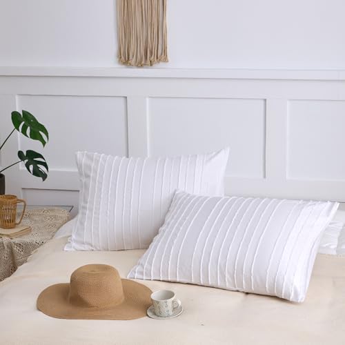 xuan dian Standard Pillow Shams 2 Pack, Standard Size Pillowcases, Soft Microfiber Geometric Striped Tufted Pillow Covers with Envelope Closure, White, 20x26 Inches (No Insert)