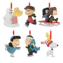 Hallmark Collectable PEANUTS Ornaments, Pack of 6, PEANUTS Gang Winter Activities Figures, Hanging Ornaments, SNOOPY, WOODSTOCK, Charlie Brown, Christmas