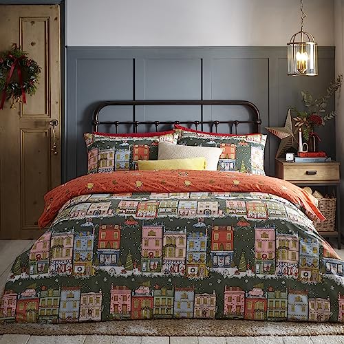 furn. Christmas Spirit Festive Duvet Cover Set – Heritage Town Scene Reversible Bedding (Green – King)