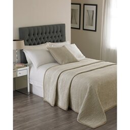"Riva Home Paoletti Brooklands Luxury King Size Bedspread - Champagne Cream - Velvet Feel Quilt Design - Linen Border - 100% Polyester Filling - 240 x 250cm (94 x 98"" inches)"