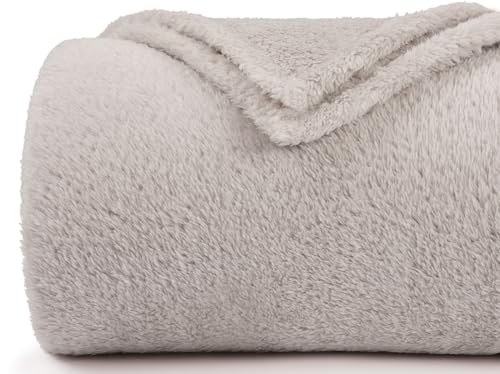 Felesha Fingal Plush Fleece Throw Blanket for Couch and Bed, Fluffy Fuzzy Cozy Anti-Static Soft Blankets All Season Use (50x60 Inches,Beige)