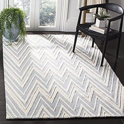 Safavieh Modern Indoor Hand Tufted Rectangle Area Rug, Cambridge Collection, CAM711, in Blue / Ivory, 91 X 152 cm for Living Room, Bedroom or Any Indoor Space