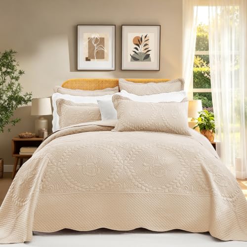 "EVENHUG Oversized King Bedspreads California King Quilt Set with Pillow Shams Extra Wide Large King Size Quilts Lightweight Coverlet Bedding Sets Beige 120""x128"""