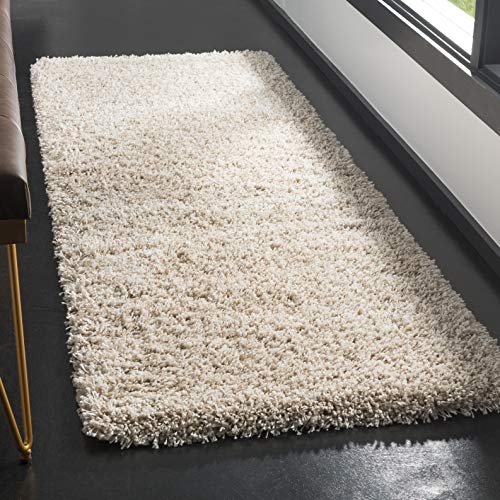 Safavieh Shag Rug for Living Room, Dining Room, Bedroom - California Shag Collection, High Pile, in Beige, 69 X 213 cm