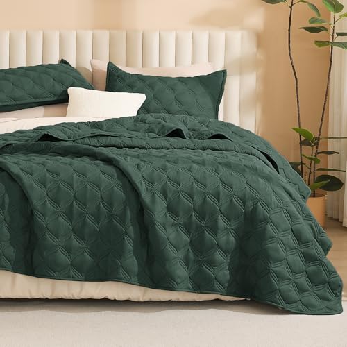 Litanika Oversized King Quilt Bedding Set, 3 Pcs Forest Green Bedspreads - Cloud-like Soft Fluffy Lightweight Breathable All Season Coverlet Comforter Cover Bed Set Room Decor Gift
