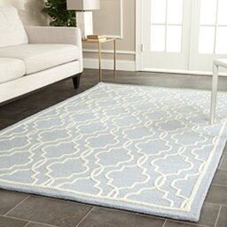 Safavieh Geometric Indoor Hand Tufted Rectangle Area Rug, Cambridge Collection, CAM131, in Light Blue / Ivory, 91 X 152 cm for Living Room, Bedroom or Any Indoor Space