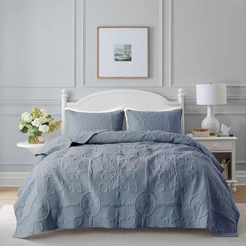 B2EVER Blue Damask Quilt Queen Size Bedding Sets with 2 Pillow Shams, Boho Bedspread Lightweight Soft Farmhouse Vintage Bohemian Coverlet Retro Jacquard Pattern Bed Cover for All Season, 3 Pieces