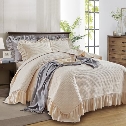 Quilt Bedding Set King Size 96 * 108 in - 3 Pieces Solid Shabby Chic Farmhouse Ruffles Rustic Coverlet Lightweight Fluffy Summer Oversized Ruffled Bedspread with Shams for Women Men Beige