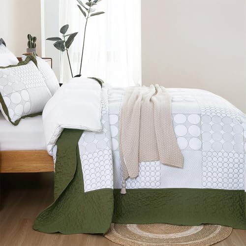 Cmfshape Oversized King Quilt Set Olive Green-128x120 California King Bedspread with 2 Pillow Shams-Exquisite Plaid Embroidery Bedding Comforter for All Season-Lightweight Coverlet Drop to The Floor