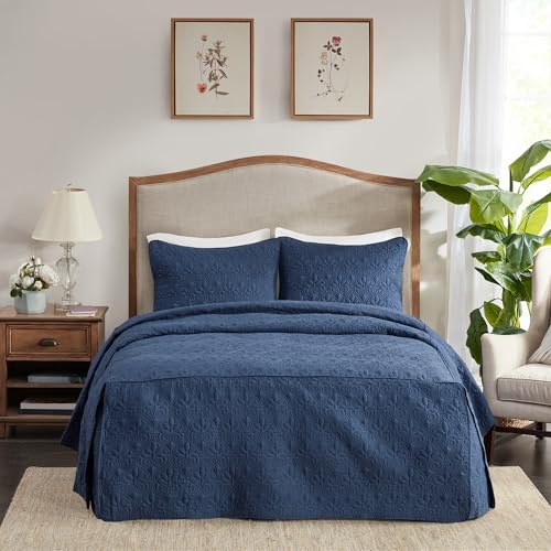"Madison Park Quebec Split Corner Quilted Bedspread Classic Traditional Design All Season, Lightweight, Bedding Set, Matching Shams, King(79"" x81+24D), Damask Quilted Navy 3 Piece"