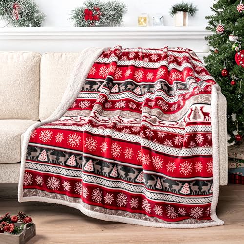PAVILIA Premium Christmas Sherpa Throw Blanket - Christmas Decoration Reindeers, Fleece, Plush, Warm, Cozy Reversible Microfiber Holiday Blanket 50 x 60