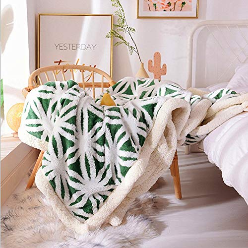 Ukeler Green Flannel Sherpa Throws 50'' x 60'' New Blanket Ultra Plush Lightweight Throw Blanket Luxury Soft Warm Fuzzy Blanket Throws for Bed/Couch/Sofa/Office/Camping