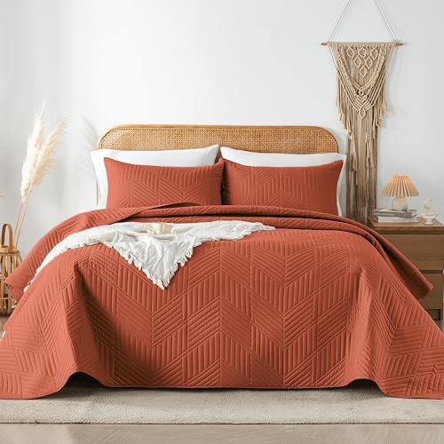 Davulos Queen Quilt Bedding Set,Burnt Orange Ultrasonic Full/Queen Quilt Set Reversible Microfiber Bedspread,Lightweight Soft Modern Geometric Coverlet Set for All Seasons(1 Quilt,2 Pillow Shams)