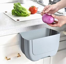 BanYakong Hanging Folding Mini Trash Can for Kitchen Cabinet Door, Small Collapsible Garbage Bin Under Sink,Wall Mounted Folding Waste Bin Mini Garbage Container for CabinetBedroomBathroom (3L)