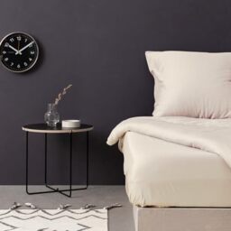 Luxurious Satin Queen Fitted Sheet, 100% Cotton, Cream, 150 x 200 + 30 cm, 210 Thread Count, 125 g/m², Machine Washable at 30°C, Soft & Durable