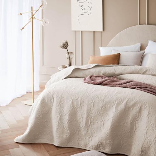 ROOM99 Leila Elegant Cream Bedspread 220 x 240 cm – Versatile Blanket for Bed or Sofa – Quilted Style – Ideal as a Bedspread