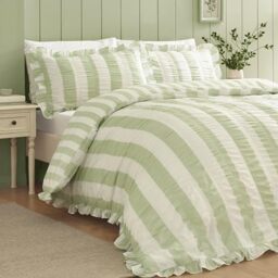 Catherine Lansfield Seersucker Frill Stripe Super King Duvet Set Green