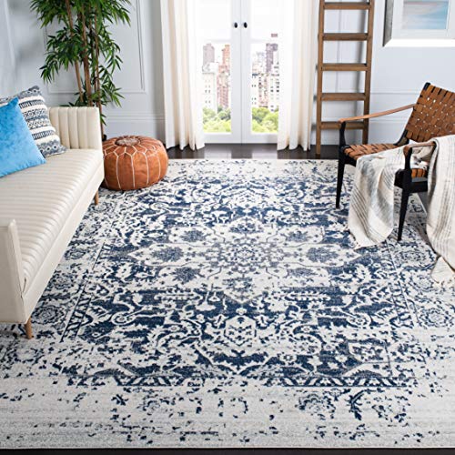 Safavieh Distressed Rug for Living Room, Dining Room, Bedroom - Madison Collection, Short Pile, in Cream and Navy, 274 x 366 cm