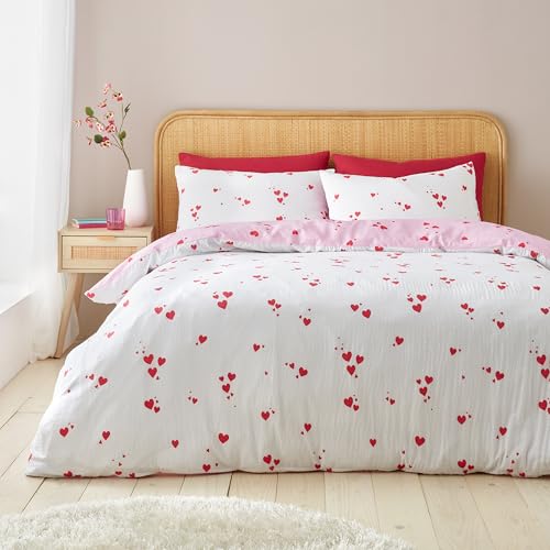 Catherine Lansfield Seersucker Heart Double Duvet Cover Set with Pillowcases White/Red