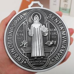 "KOMI Home Blessing and Protection 5"" Large St Benedict Medal Statue, St Benedict Medals for Wall Hanging"
