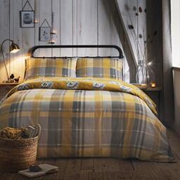 Dreams & Drapes - Ochre Checkered Hedgehog Duvet Cover - Double Bedding Size (200 x 200cm) - Soft 100% Brushed Cotton - Reversible Design - Ochre Yellow Flannelette Woodland Bedding with Hedgehogs