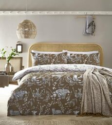 furn Buckthorn Duvet Cover Set – Woodland Animal Print with Reversible Design, Polycotton Bedding (Amber – Double)