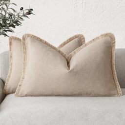 Foindtower Set of 2 Decorative Linen Cushion Covers with Fringes for Lumbar Cushion, Bohemian and Rustic Style with Tassels, Soft, for Sofa, Bed, Living Room, 30.5 x 50.8 cm, Beige Tan