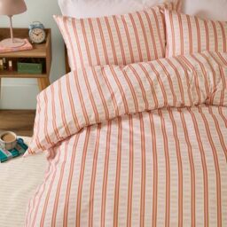 Duvet Day Hettie Duvet Cover Set – Reversible Ultra Soft Striped Seersucker Effect Bedding Set (Orange/Pink - King)