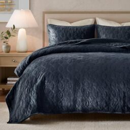 Madison Park All Season, Lightweight Coverlet, Cozy Bedding, Matching Shams, Polyester, Navy, Full/Queen (90 in x 90 in)