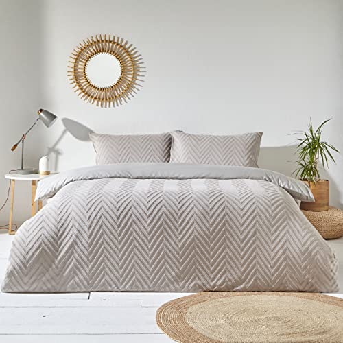 The Linen Yard Chevron Geometric Loop Weave Cotton Duvet Cover Set