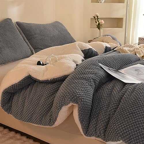 "LLanCL 3D Jacquard Design Comforter Set, Ultra-Soft Warm Queen Size Sherpa Fur Plush 3-Pieces Sets Luxury Cozy Bedding with 2 Pillowcases (90""x90"", Grey)"