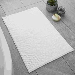 Catherine Lansfield Bobble Bath Mat White