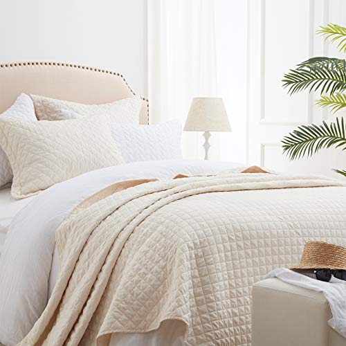 "SunStyle Home King Quilt Bedding Set, Lightweight Summer Bedspreads,Beige - Soft Coverlet With 2 Pillow Shams,Morden Style Quilts for All Season,Suitable for Bed,Couch,Bedroom,Guest Room,106""X96"""