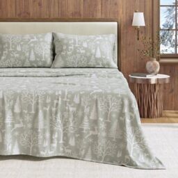 Great Bay Home 3 Piece 100% Turkish Cotton Twin Winter Lodge Flannel Sheet Set - Cotton Printed Bedding Sheets & Pillowcases - Double-Brushed Flannel Bed Sheets (Twin, Enchanted Woods - Blue)
