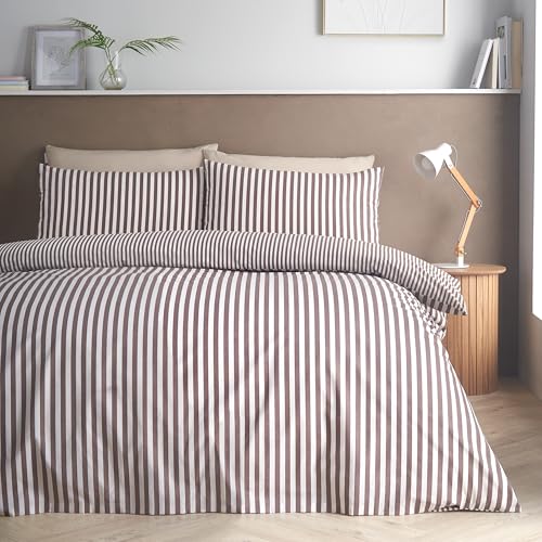 Catherine Lansfield Epping Textured Stripe Reversible Super King Duvet Cover Set with Pillowcases Chocolate