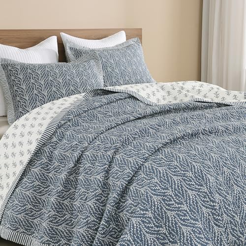 Finlonte Cotton Quilt King Size - 100% Cotton King Comforter Set, Botanical Chic Quilt Bedding Set, Lightweight Reversible Soft Quilted Bedspread for King Bed, Grayish-Blue/White, All Season, 3 Pieces