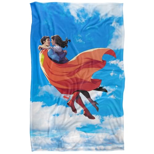 LOGOVISION Superman (2025) Superman Lois Embrace Clouds Silky Touch Super Soft Throw Blanket 91 x 147 Cm
