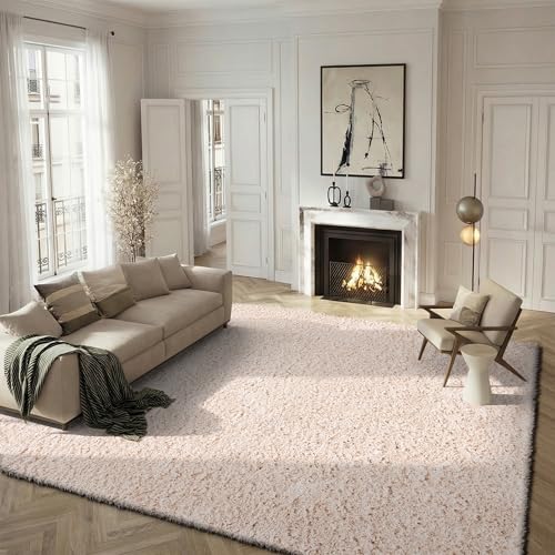 Safavieh Shag Rug for Living Room, Dining Room, Bedroom - Polar Shag Collection, Short Pile, in Light Beige, 155 X 229 cm