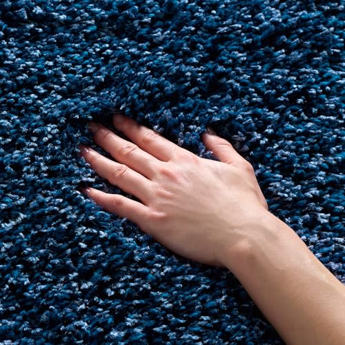Safavieh Shaggy Indoor Woven Rectangle Area Rug, California Shag Collection, SG151, in Navy, 91 X 152 cm for Living Room, Bedroom or Any Indoor Space