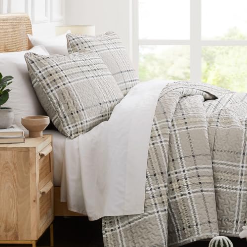 Southshore Fine Living, Inc. Oversized Microfiber Quilt Bedding Set, Twin XL Coverlet with Matching Quilted Pillow Sham, Plaid Bedspread, All Season Quilt, Lightweight Twin XL Quilts, Mocha Plaid