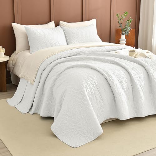 "Masaca Oversized King Bedspread 128""x120"",White Leaf Pattern King Quilt Bedding Set Oversized,3 Pieces Soft Lightweight Extra Large Farmhouse Bedspread & Coverlet Sets"