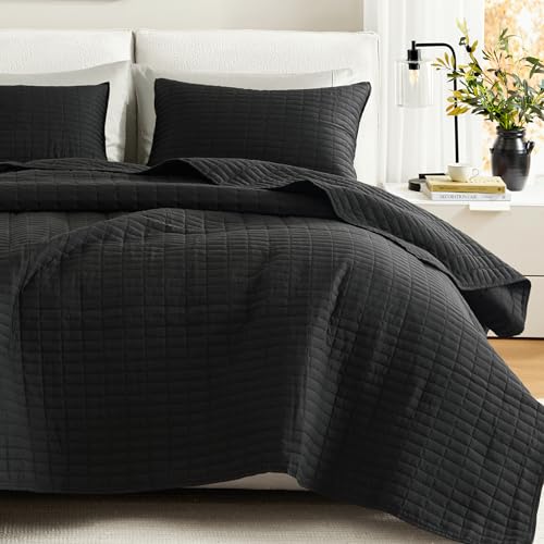 "Comfort Spaces Kienna Quilt Set-Luxury Double Sided Stitching Design Summer Blanket, Lightweight, Soft, All Season Bedding Layer, Matching Sham, Black, Coverlet King (104""x90"") 3 Piece"